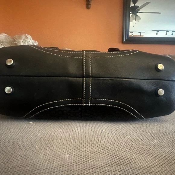 COACH Signature Black Jacquard & Leather Logo Soho Hobo Bag Purse J04J-7080 - Picture 5 of 5